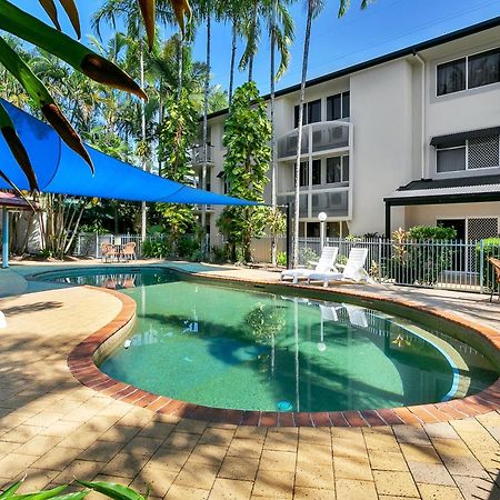 Cairns Reef Apartments & Motel Zewnętrze zdjęcie
