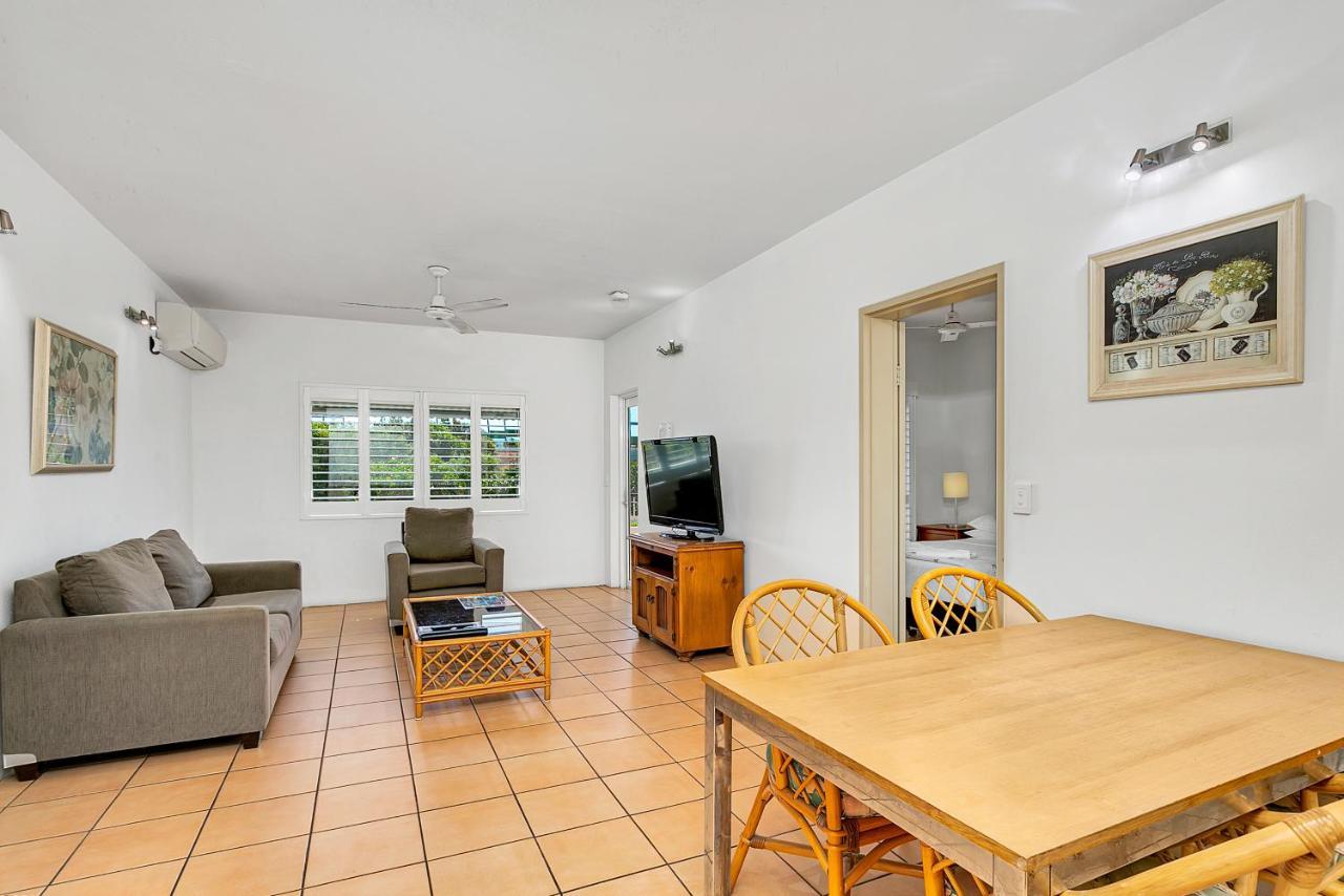 Cairns Reef Apartments & Motel Zewnętrze zdjęcie