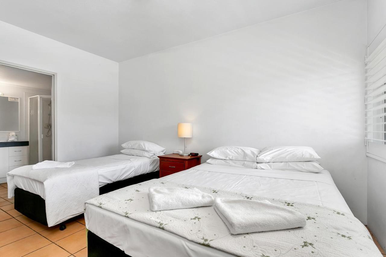 Cairns Reef Apartments & Motel Zewnętrze zdjęcie