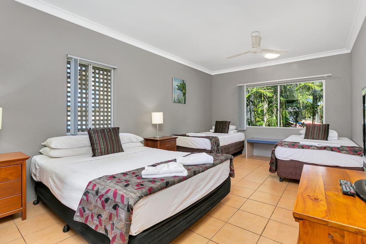 Cairns Reef Apartments & Motel Zewnętrze zdjęcie