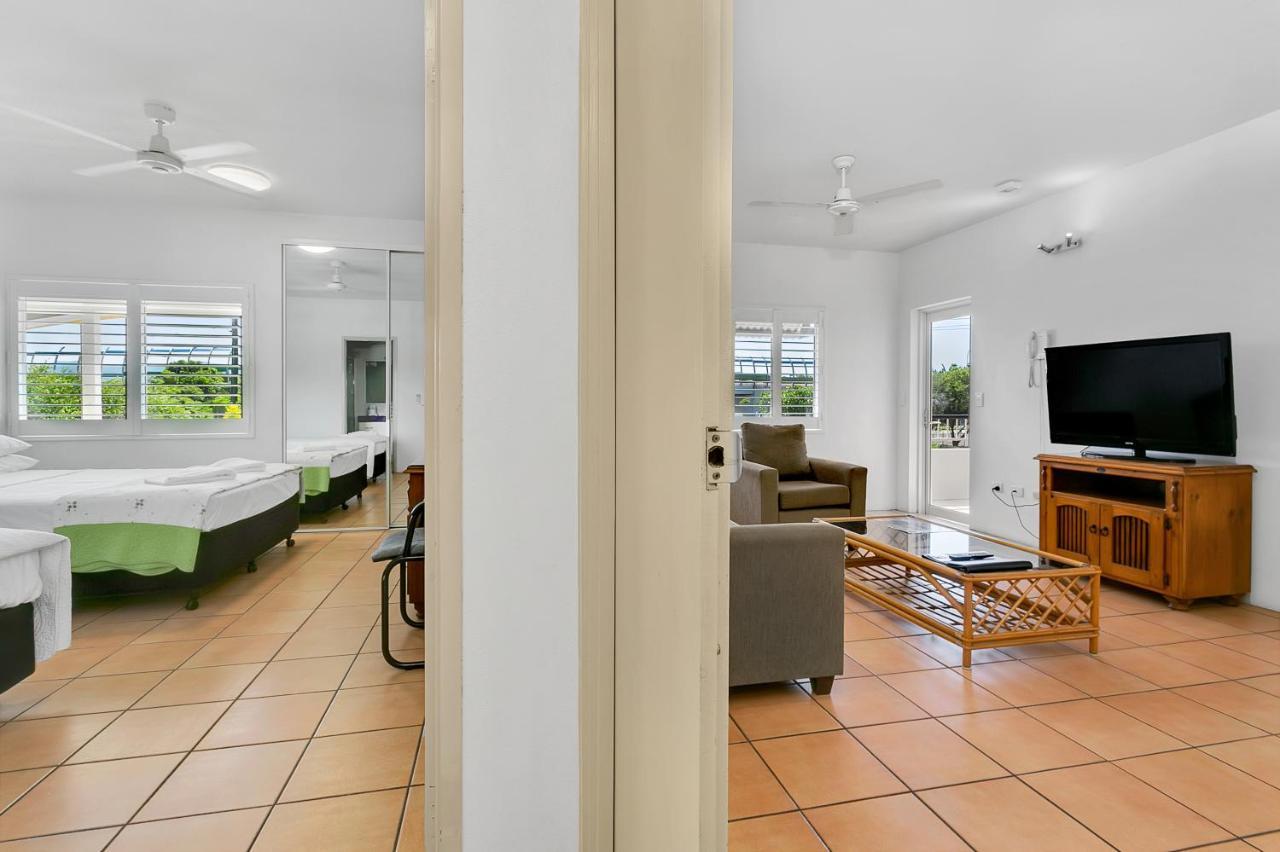 Cairns Reef Apartments & Motel Zewnętrze zdjęcie